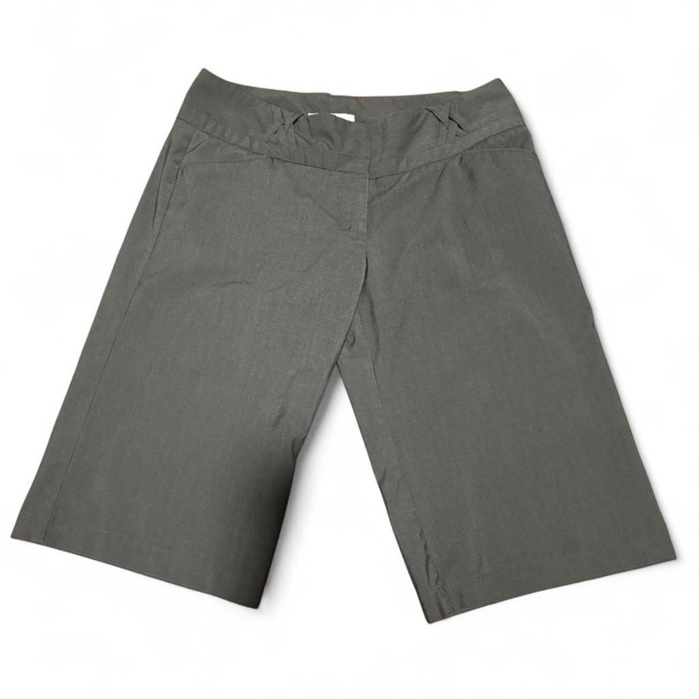 Vintage Y2K grey dressy low rise Bermuda short Charlotte Russe 11